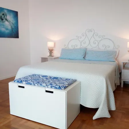 Bed & Breakfast Ambrosio Home *